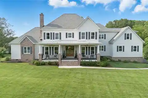 Carefully Curated Modern Farmhouse in Madison Estates