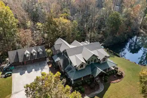 Astounding Home - Truly a Unique Gem