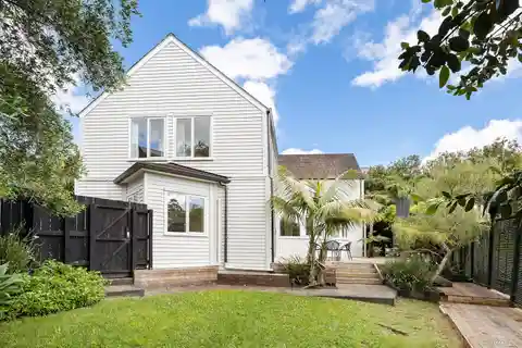 Immaculate Modern Residence with Lush Private Gardens