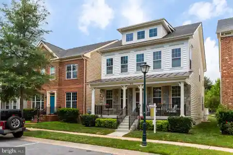 Active Lifestyle Home Backing Community Courts