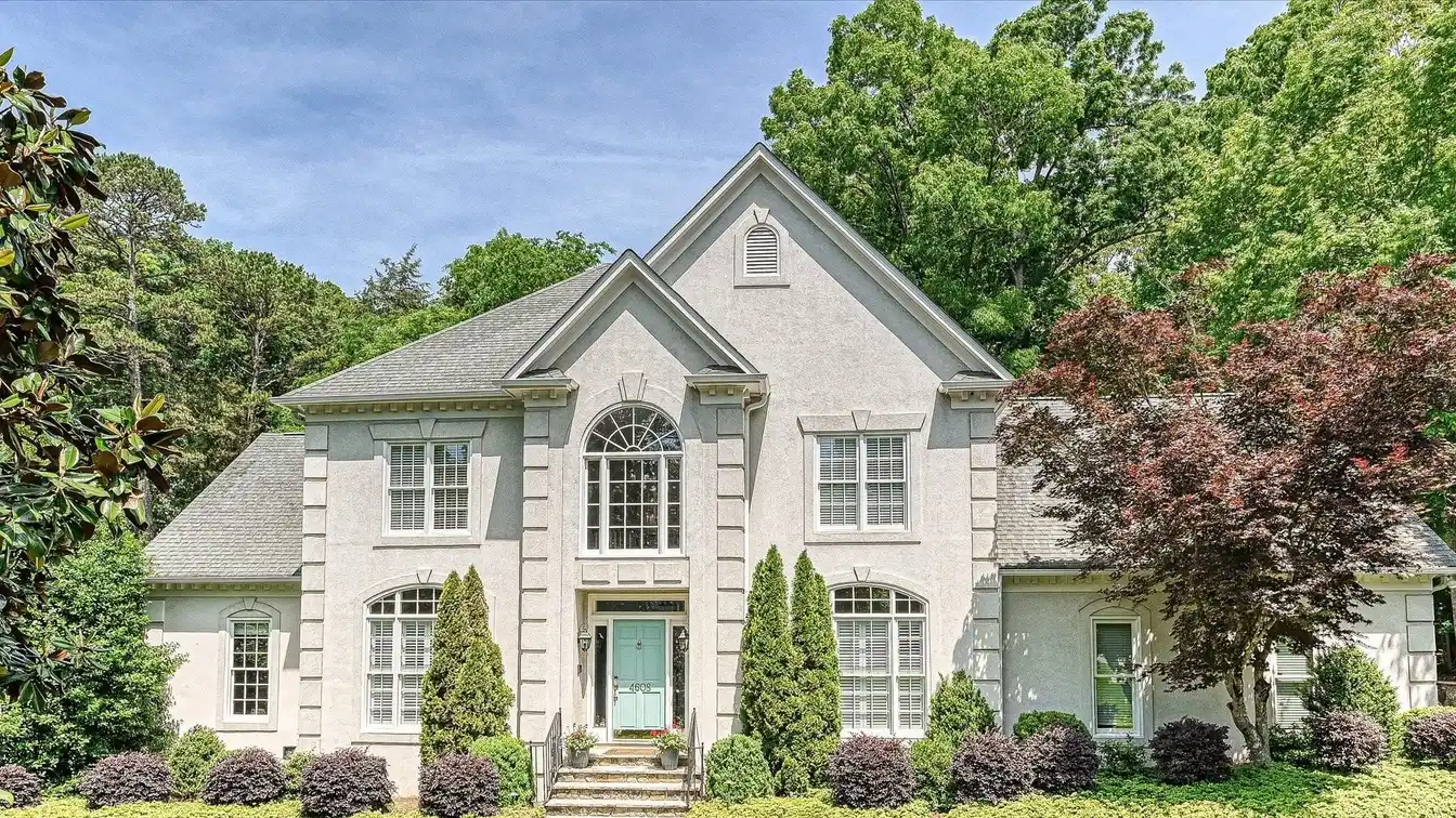 Beautiful and Spacious Home in a Desirable Neighborhood