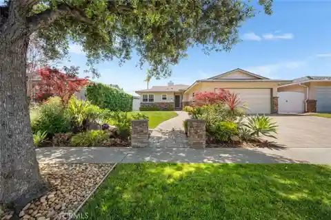Entertainer’s Dream with Lush Backyard Oasis