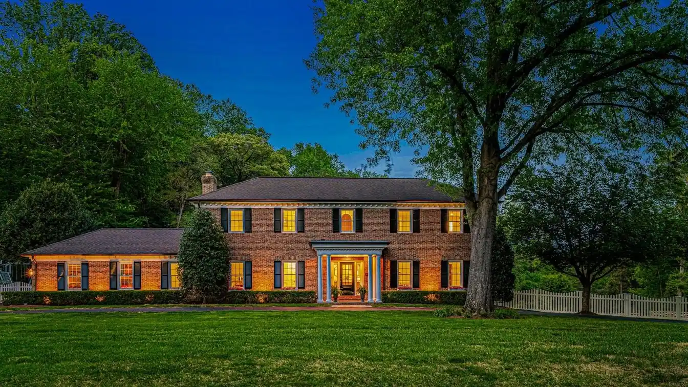 Flawless Home with Heated Saltwater Pool
