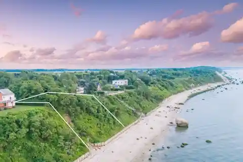 Superb Soundfront Lot