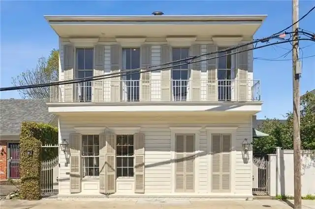 Unique Townhouse-style Property
