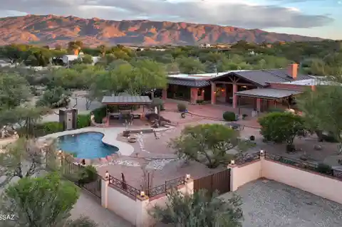 Beautiful, Southwest Style Block Home