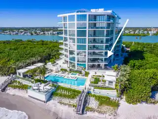 Luxurious Designer Residence at the Prestigious Seaglass Condominium