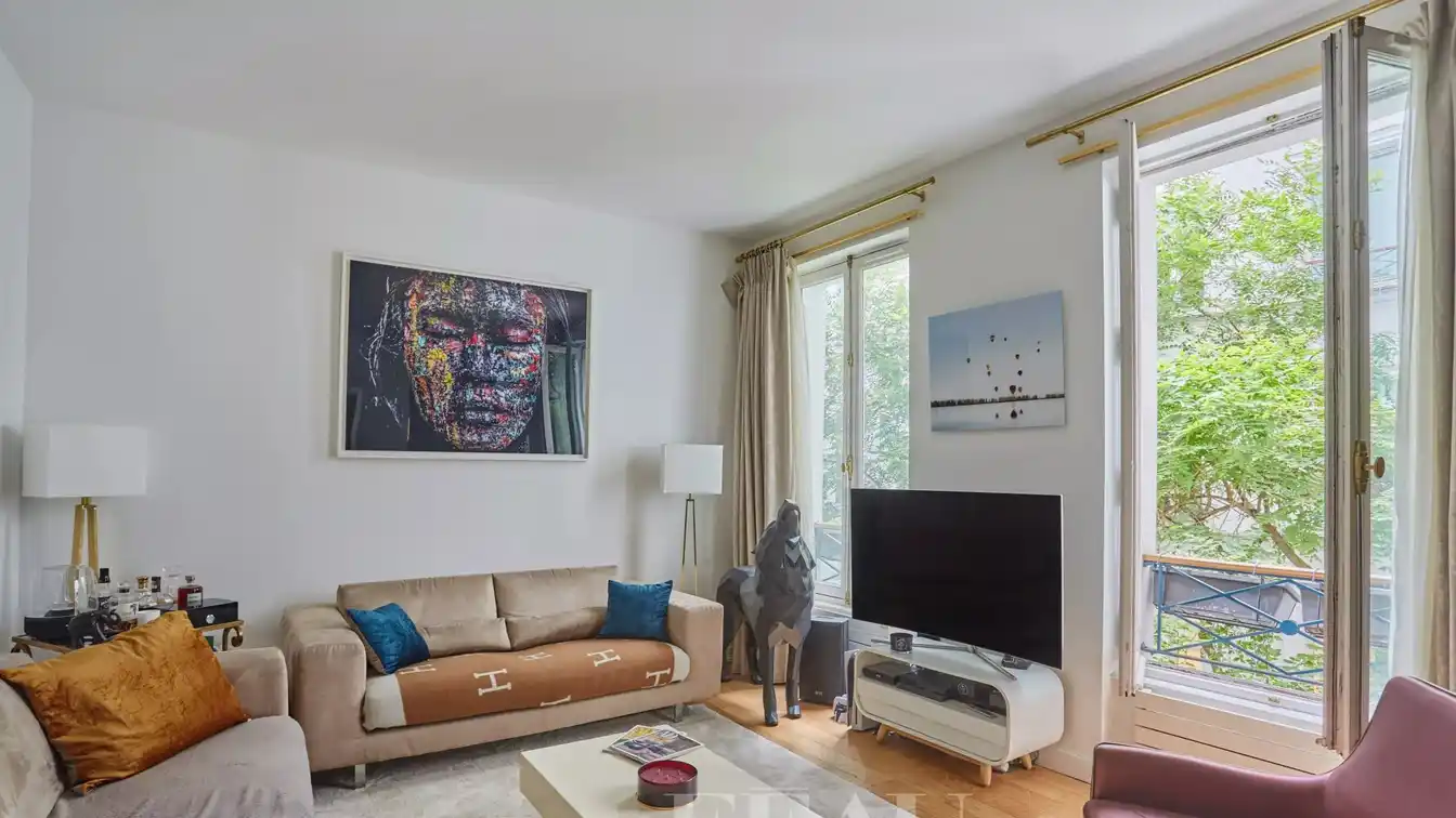 Charming One Bedroom Paris Apartment