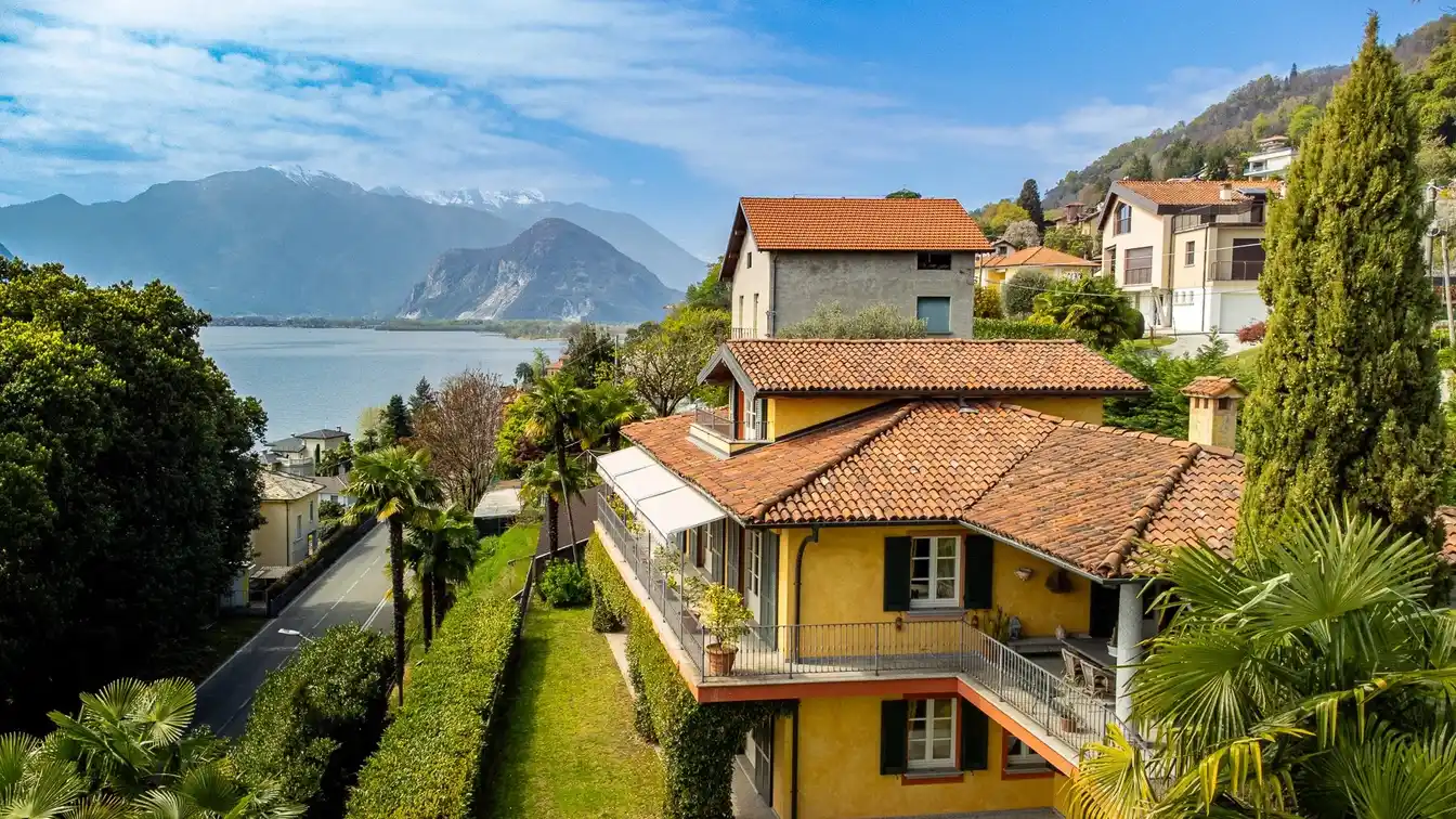 Elegant Villa Overlooking Lake Maggiore
