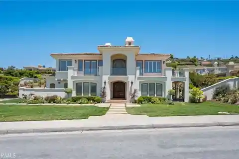 Elegant Mediterranean Villa with Stunning Ocean Views