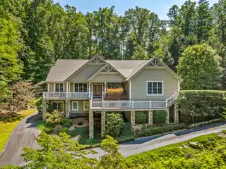 Comfortably Elegant Mountain Estate