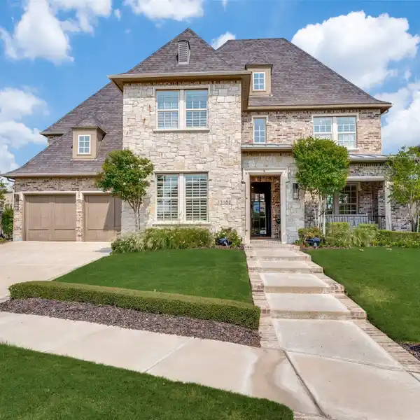 STUNNING NEWMAN VILLAGE LUXURY WITH POOL OASIS