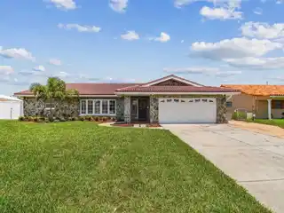 Expansive Coastal Dream Retreat