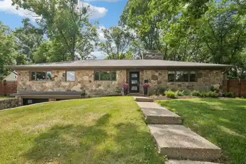 Mid-century Fieldstone Ranch in Allmendinger Heights