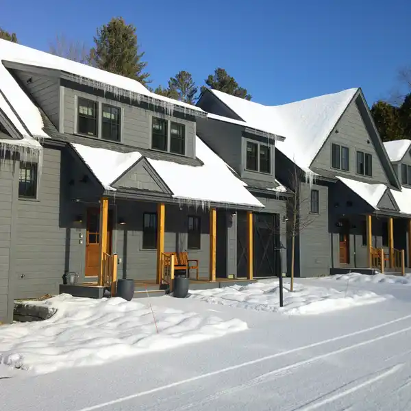 THE LANDING AT STOWE FURNISHED TOWNHOUSE