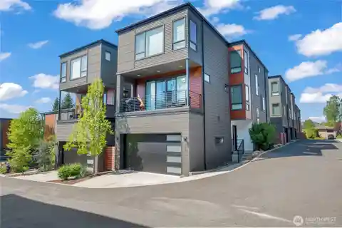 Gorgeous Home in an Ideal Location