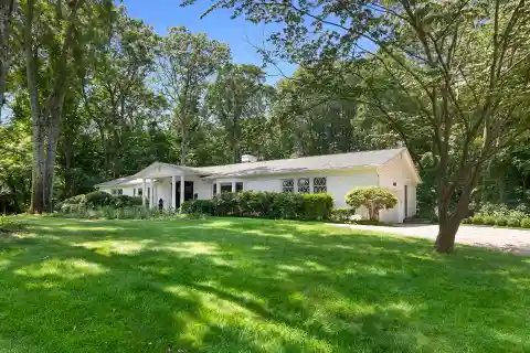 Lovingly Restored Mint-Condition Modern 1964 Ranch