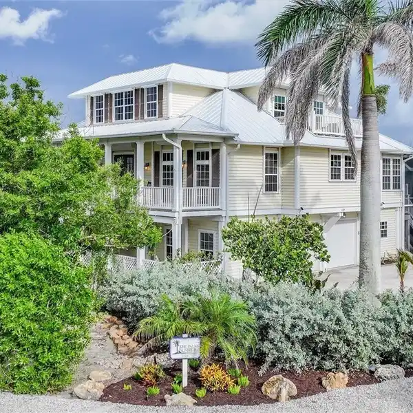 GORGEOUS ONE-OF-A-KIND HOME ON CAPTIVA