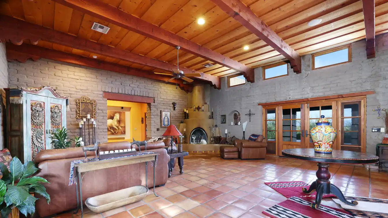 Hacienda Puerta De Madera