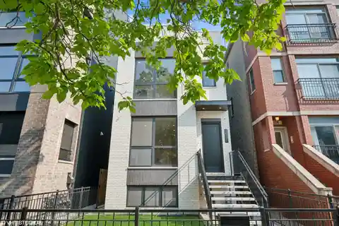 Elegant Single-Family Home in West Town