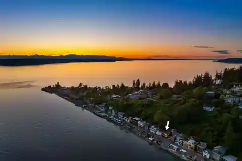 Waterfront Haven