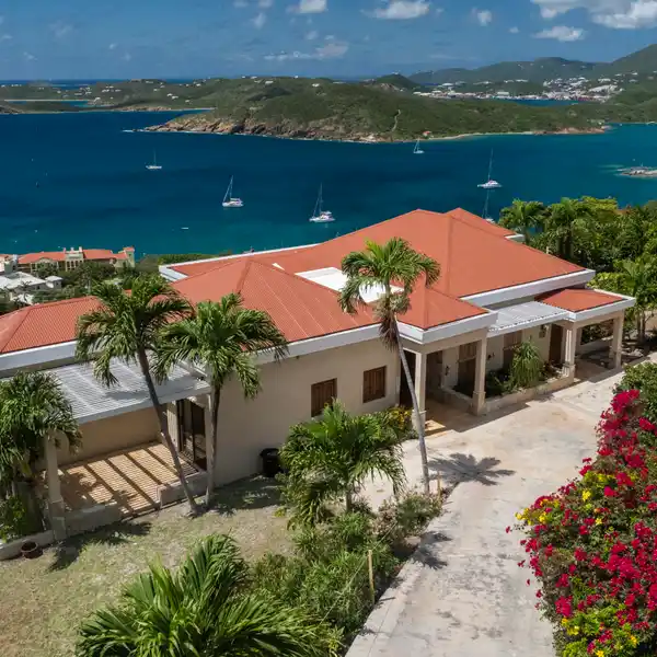 EXQUISITE RESIDENCE WITH BREATHTAKING SEA VIEWS