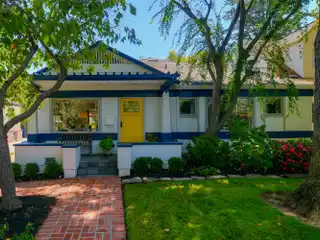 Land Park Bungalow with Guest Cottage