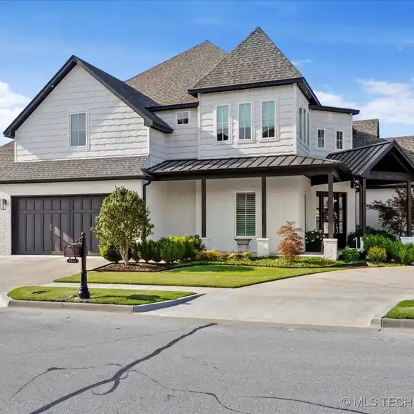 THOUGHTFULLY DESIGNED STUNNER IN WOOD HOLLOW ESTATES