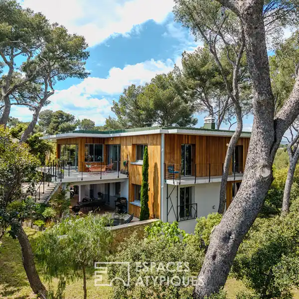 RENOVATED HOME WITH VINTAGE DESIGN