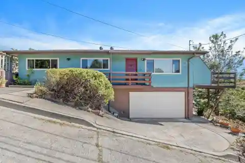 Charming Bankers Hill Bungalow