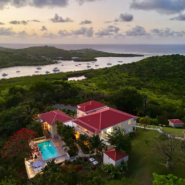 A PRIVATE AND SERENE OASIS