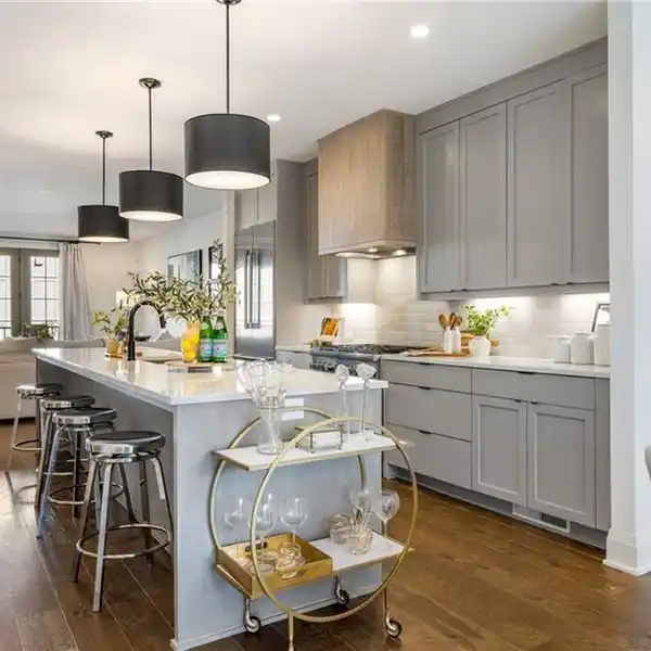 EXPANSIVE IN-TOWN FOUR BEDROOM RESIDENCE