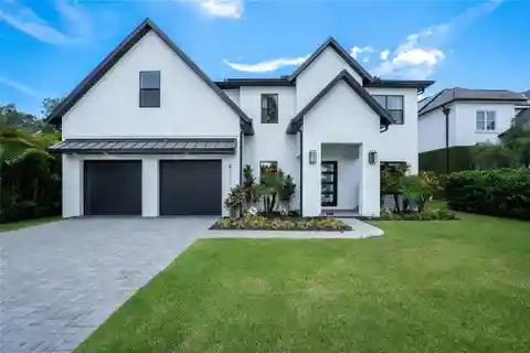 Luxury Living in the Heart of Swann Estates