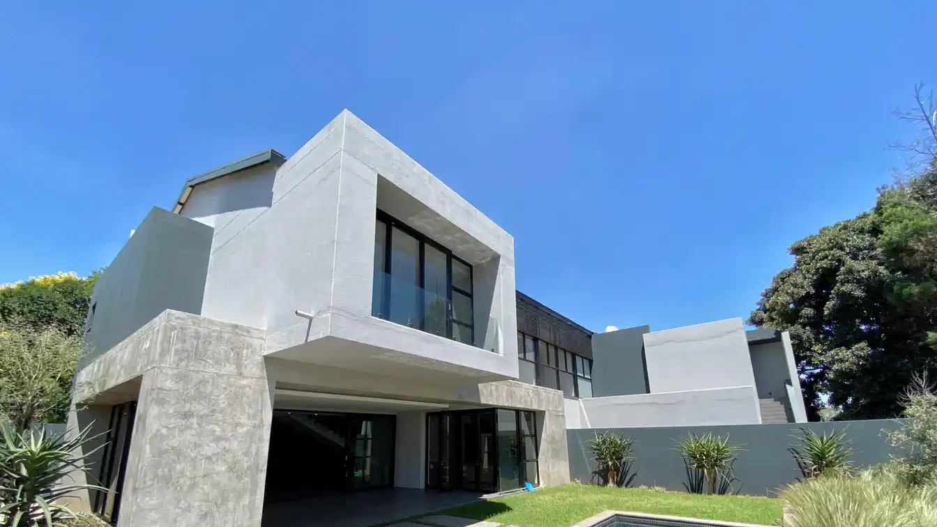 Expansive Contemporary Family Residence