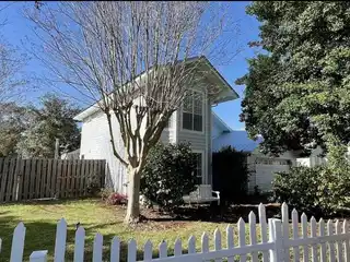 Coastal Luxury in Seabreeze