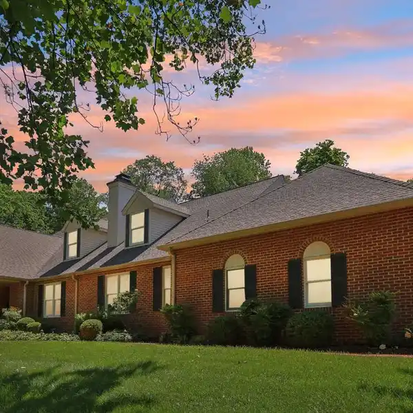 MASTERPIECE OF SOPHISTICATION AND STYLE IN AN EXCLUSIVE PRIVATE COMMUNITY