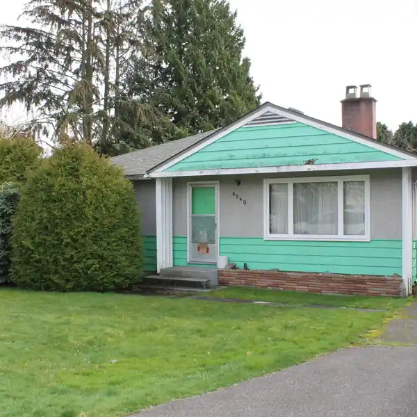 RARE PROPERTY IN A PRESTIGIOUS CENTRAL LOCATION
