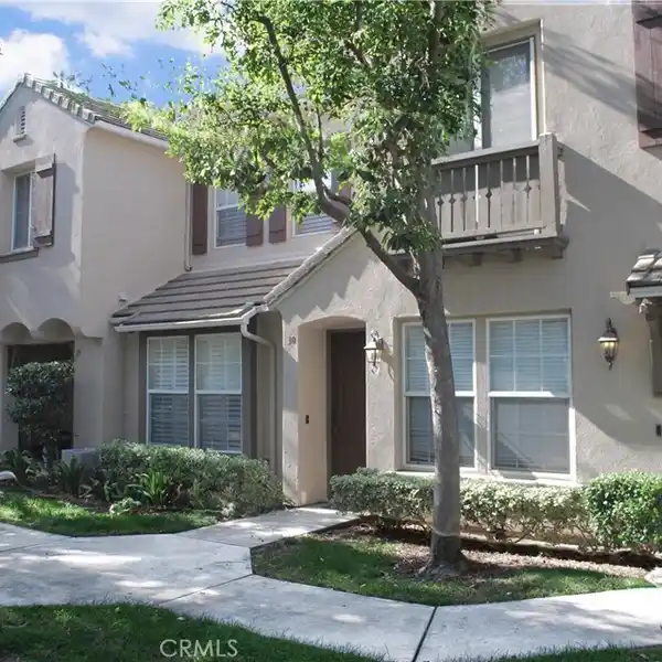 BEAUTIFUL LOFT-STYLE HOME IN DESIRABLE MONTICELLO