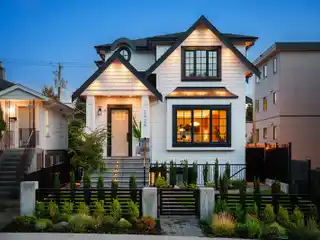 Special Opportunity in Hastings Sunrise