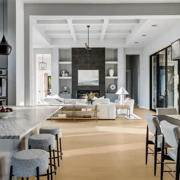 BEAUTIFULLY REFRESHED MODERN HOME