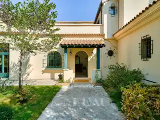 Peaceful Tuscan-Style Property