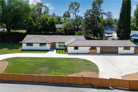 Laguna Lake Luxury Living