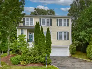Tastefully Updated Bellefair Home