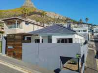 MODERN LOCK UP AND GO WITH SEA VIEWS