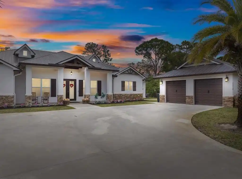 Exceptional Residence on a Beautiful Acre