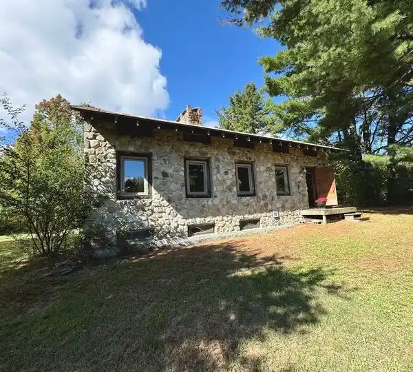 213 ACRES OF PRIVACY IN BELGRADE