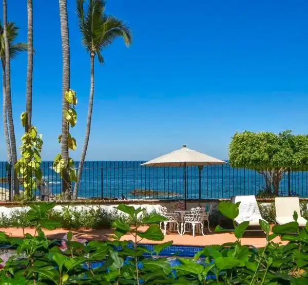 RECENTLY REMODELED CONDO IN A TREASURED LOCATION