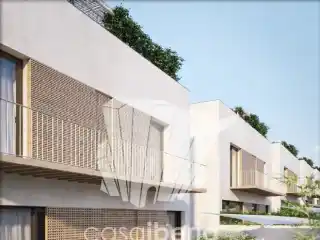 Gorgeous New Villa in a Sought-After Location