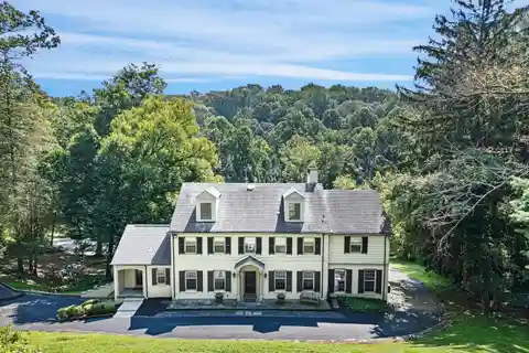 Classic Meticulously Restored Georgian Colonial