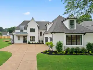 New Construction in an Exclusive Enclave